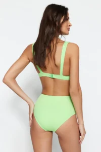 TRENDYOLMİLLA Light Green Cut Out/Pencereli High Waist Regular Core Bikini Bottom - Image 5