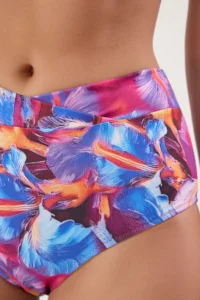 TRENDYOLMİLLA Floral Patterned V Cut hipster High Waist Bikini Bottom - Image 3