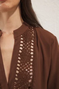 TRENDYOLMİLLA Brown Weaving Lace 100% Cotton Beach Mini Dress - Image 3