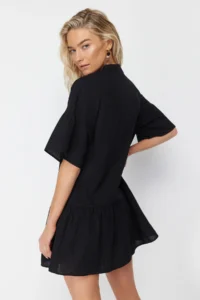 TRENDYOLMİLLA Black Weaving with flywheel Beach Mini Dress - Image 6