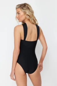 TRENDYOLMİLLA Black Drapeli Barbell Collar Covered Regular Swimsuit - Image 5