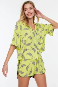 TRENDYOLMİLLA Leopard Patterned Weaving Piped Beach Shirt Shorts Set