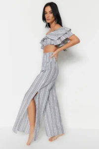 TRENDYOLMİLLA Striped Weaving Frilly Beach Blouse-Pants Set - Image 3
