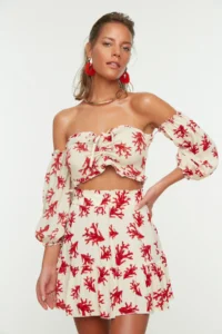 TRENDYOLMİLLA Su Six Patterned Weaving Shirred Beach Blouse-Skirt Set - Image 2