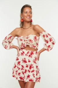 TRENDYOLMİLLA Su Six Patterned Weaving Shirred Beach Blouse-Skirt Set - Image 5