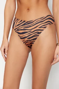 TRENDYOLMİLLA Zebra Patterned Regular High Waist Bikini Bottom - Image 3