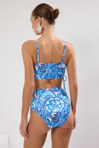 TRENDYOLMİLLA Floral Patterned hipster Super High Waist Bikini Bottom - Image 4