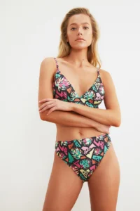 TRENDYOLMİLLA Geometric Patterned hipster High Waist Bikini Bottom - Image 4