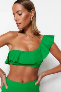 TRENDYOLMİLLA Dark Green with flywheel One Shoulder Covered Bikini Top - Image 3