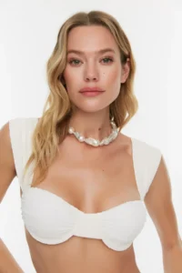 TRENDYOLMİLLA Ecru balconette Covered Bikini Top - Image 3