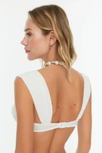 TRENDYOLMİLLA Ecru balconette Covered Bikini Top - Image 5