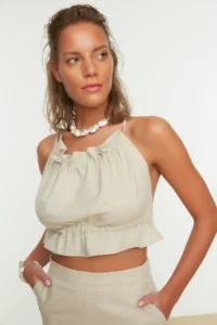 TRENDYOLMİLLA Beige Weaving Frilly Beach Crop Blouse