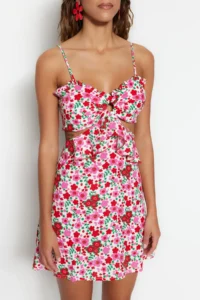 TRENDYOLMİLLA beachwear flower patterned Weaving Cut Out Mini Dress - Image 4