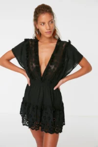 TRENDYOLMİLLA Black Weaving Embroidered 100% Cotton Beach Mini Dress