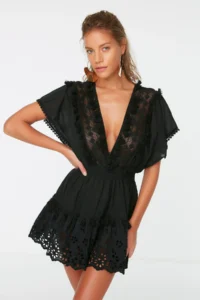 TRENDYOLMİLLA Black Weaving Embroidered 100% Cotton Beach Mini Dress - Image 2