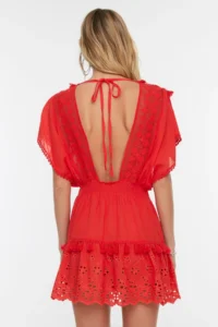 TRENDYOLMİLLA Rejection Weaving Embroidered 100% Cotton Beach Mini Dress - Image 4