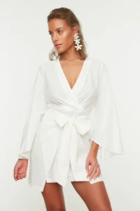 TRENDYOLMİLLA beachwear White Weaving Binding Detailed Mini Dress - Image 4