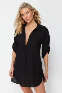 TRENDYOLMİLLA beachwear Black Weaving Mini Dress - Image 3