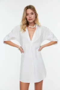 TRENDYOLMİLLA White Weaving Beach Mini Dress - Image 3