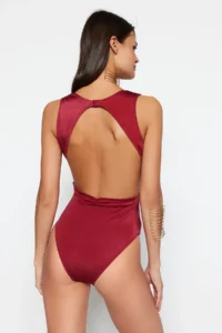 TRENDYOLMİLLA Burgundy Drapeli Deep V-neck Covered Regular Swimsuit - Image 5