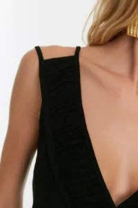 TRENDYOLMİLLA Black Weaving Frilly Blouse Pants Beach Set - Image 3