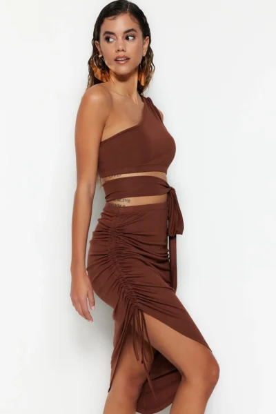 TBESS22AU0224-BROWN_1