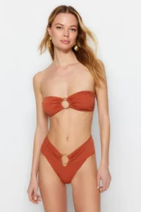 TRENDYOLMİLLA Brick Rejection with accessories High Waist High Leg Regular Bikini Bottom - Image 2
