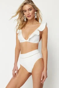 TRENDYOLMİLLA Ecru striped Regular Super High Waist Bikini Bottom - Image 4