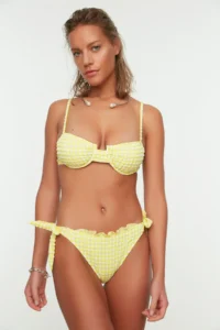 TRENDYOLMİLLA Yellow Gingham textured Frilly Regular Regular Waist Bikini Bottom - Image 4