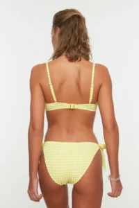 TRENDYOLMİLLA Yellow Gingham textured Frilly Regular Regular Waist Bikini Bottom - Image 6