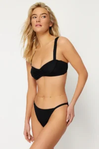 TRENDYOLMİLLA Black Regular Low Waist Bikini Bottom - Image 4
