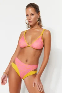TRENDYOLMİLLA Zebra Patterned Cut Out Detailed Bikini Bottom - Image 2
