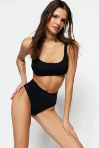 TRENDYOLMİLLA Black bralette High Waist Regular Basic Bikini Set
