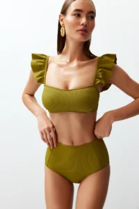 TRENDYOLMİLLA Green textured Frilly bralette Covered hipster High Waist Bikini Set - Image 2