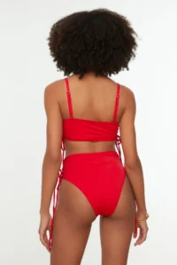 TRENDYOLMİLLA Rejection tunnelled bralette Covered Bikini Top - Image 6