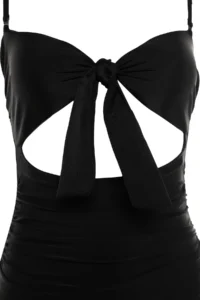 TRENDYOLMİLLA Black Cut Out Detailed Strapless Covered Regular Swimsuit - Image 7