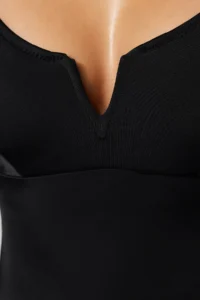 TRENDYOLMİLLA Black V-neck Regular Basic Swimsuit - Image 4