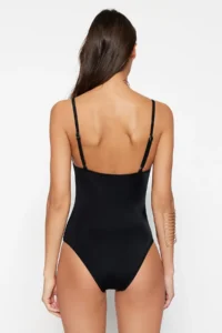 TRENDYOLMİLLA Black V-neck Regular Basic Swimsuit - Image 5