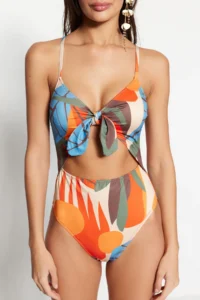TRENDYOLMİLLA Tropical Patterned Cut Out/Window Detailed V-neck Covered Regular Swimsuit - Image 3