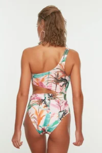 TRENDYOLMİLLA Floral Patterned Cut Out/Window Detailed One Shoulder Covered Regular Swimsuit - Image 5