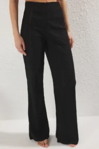 TRENDYOLMİLLA Black Knitting Beach Blouse-Pants Set - Image 3