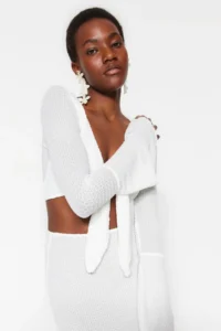 TRENDYOLMİLLA beachwear White Weaving Frilly Blouse-Skirt Set - Image 3