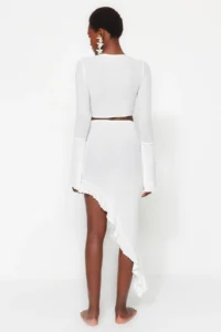TRENDYOLMİLLA beachwear White Weaving Frilly Blouse-Skirt Set - Image 6