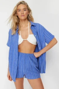 TRENDYOLMİLLA Navy Blue Weaving Beach Shirt Shorts Set - Image 3
