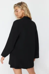 TRENDYOLMİLLA Black Weaving Beach Mini High Waist Kimono-Shorts Set - Image 6