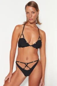 TRENDYOLMİLLA Black Cut Out/Pencereli High Leg Bikini Bottom