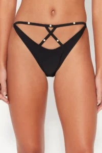 TRENDYOLMİLLA Black Cut Out/Pencereli High Leg Bikini Bottom - Image 4