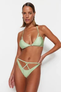 TRENDYOLMİLLA Green Cut Out/Pencereli High Leg Bikini Bottom