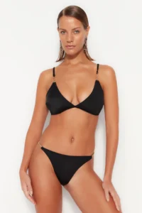 TRENDYOLMİLLA Black Zincir with accessories Normal Hem Bikini Bottom