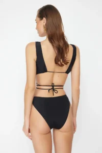 TRENDYOLMİLLA Black Regular Waist Regular Basic Bikini Bottom - Image 4